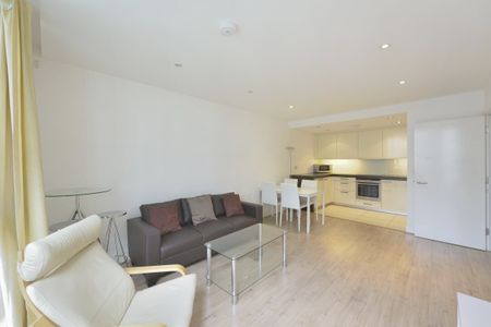 2 bedroom flat to rent - Photo 4