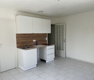 Location Appartement 1 pièce 24m² LA CHAPELLE EN SERVAL 60520 - Photo 3