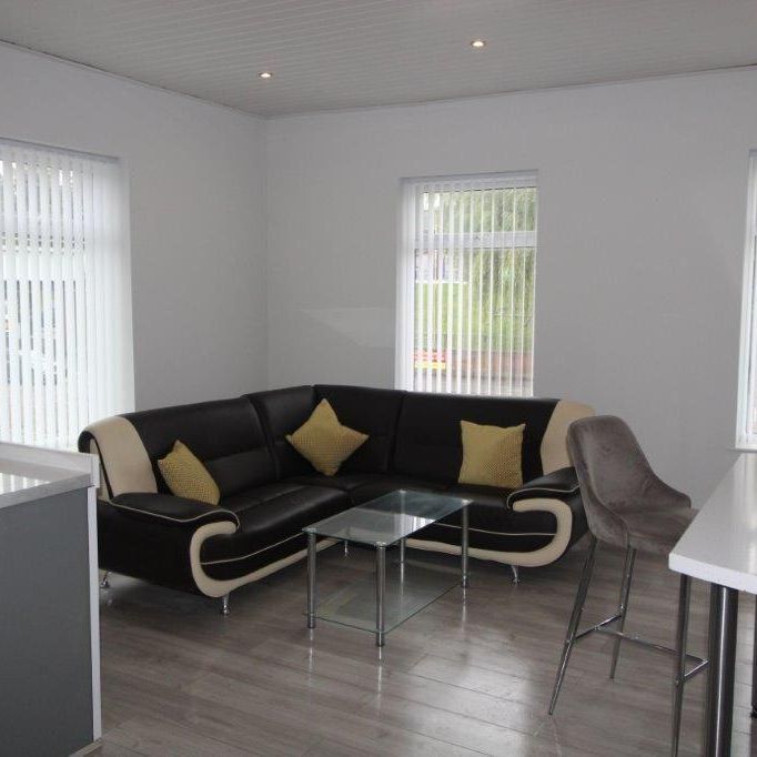 1 bedroom in a flat share to rent - Photo 1