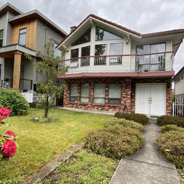 3455 East 28th Avenue apartment — Vancouver, BC (2-Bedroom) - 2 Bedroom - Photo 1