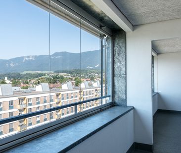 Grosszügige Maisonettewohnung mit einzigartiger Aussicht über Bellach - Photo 2