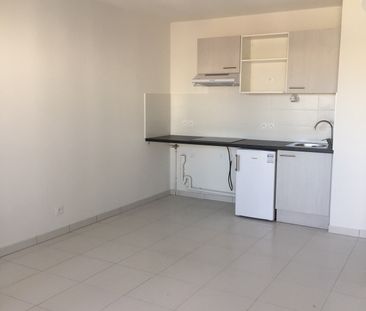 Location Appartement 2 pièces 43m² - Photo 4