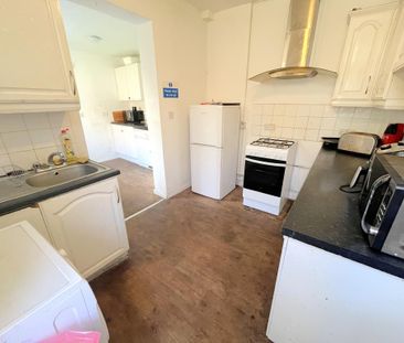 1 bedroom house of multiple occupation to rent - Photo 4
