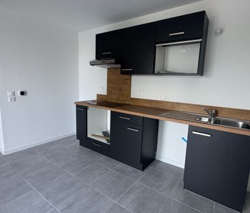 Location Appartement 3 pièces 78m² - Photo 3