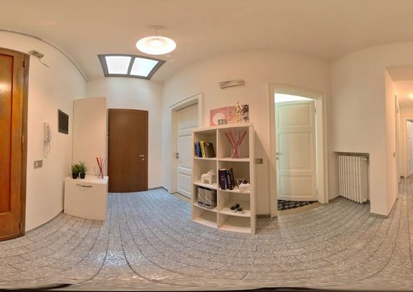 Via Santa Lucia, Padova, Veneto 35139