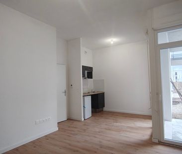 Location Appartement 1 pièce 27m² ROUBAIX 59100 - Photo 6