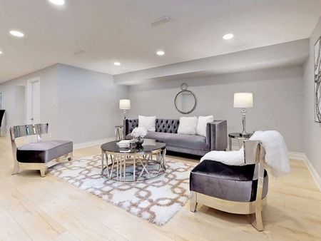For Lease - 91 Rockport Crescent, Richmond Hill, Ontario - Photo 2