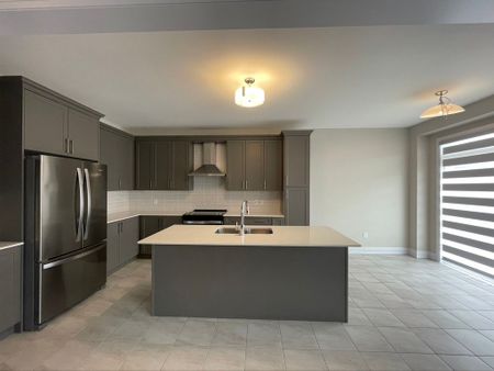 For Lease - 14 Sweet Cicely Street, Springwater, Ontario - Photo 2