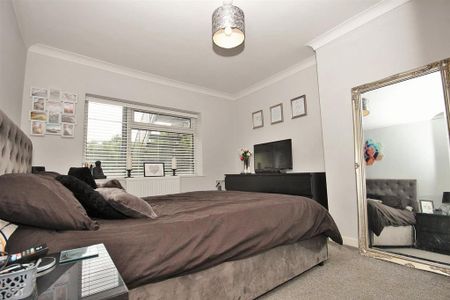 2 bedroom maisonette to rent - Photo 3