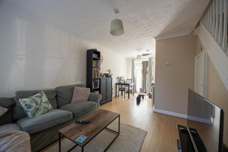 2 bedroom terraced house to rent - Photo 2