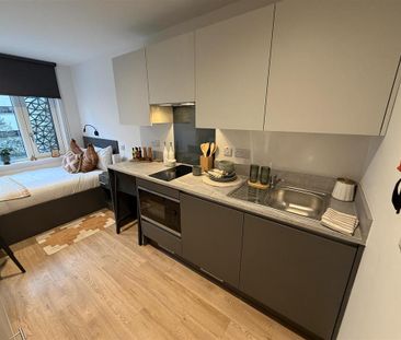 Studio to rent - Photo 1