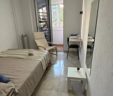 Room for rent in 5-bedroom apartment in Móstoles - Photo 5