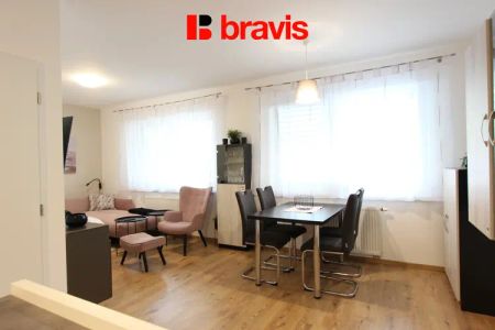 Pronájem bytu 2+kk, Slavkov u Brna, novostavba, zařízené, garážové stání, výborná dostupnost do Brna, ul. Kaunicova - Fotografie 2
