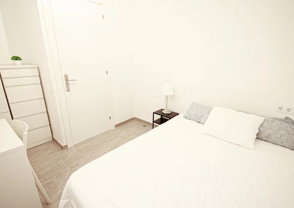 Gran Via de les Corts Catalanes, Barcelona, Catalonia 08013