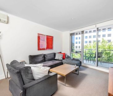 Live in the Heart of City - Fully Furnished & Move-In Ready! - Photo 1