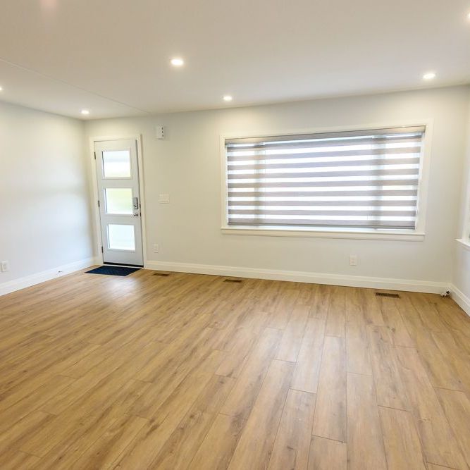 For Lease - 250 Ashley Street, Belleville, Ontario - Photo 1