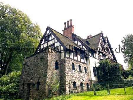 Wohnen im "Meyers Wald" - Englisches Herrenhaus mit Reetdach - ruhige Mansardenwohnung im Altbau - Foto 4