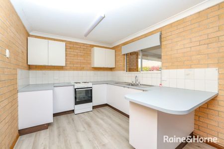 2 BEDROOM UNIT CLOSE TO TOWN- Available Now!!! - Photo 2