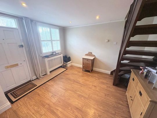 3 bedroom terraced house to rent - Photo 1