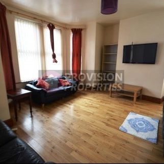 7 Bed Student Properties Leeds - Photo 1