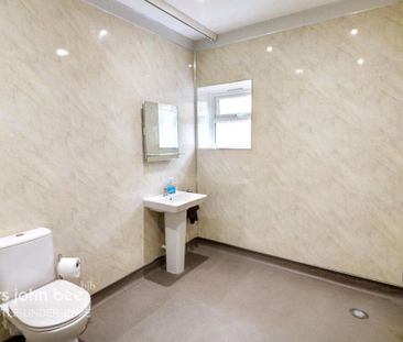 3 bedroom detached bungalow to rent - Photo 4