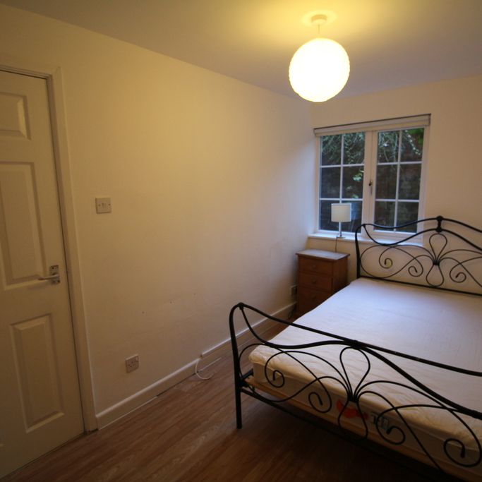 2 Bed Student Accommodation - Photo 1