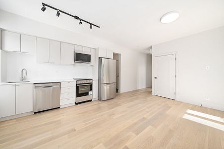 Condo for rent, Montréal (Ville-Marie) - Photo 5