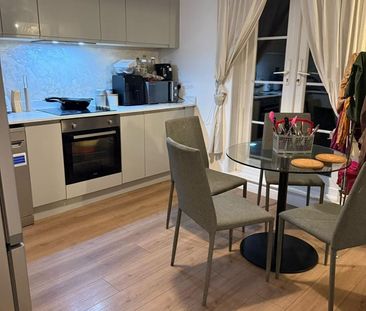 Room in a Shared House, Spalding Road, SW17 - Photo 5