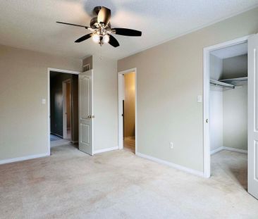 For Lease - 3851 Foxborough Trail, Mississauga, Ontario - Photo 3