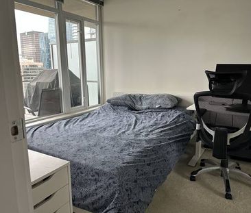 1 Bedroom + 1 Den, parking, and storage in Yaletown! - Photo 4