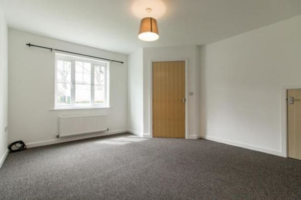 3 Bedroom - Photo 1