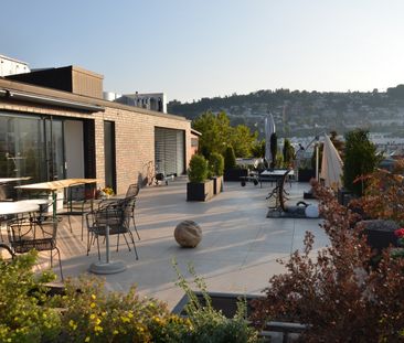 Attikawohnung mit Traumterrasse - urbanes Wohnen auf höchstem Niveau! - Foto 5