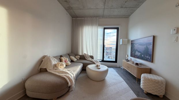 Appartement à Bois-Franc à louer avec 2 chambres/2 salles de bain/2 parking intérieurs - Photo 1