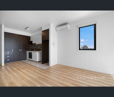 307/108 Altona Street, Kensington, Vic 3031 - Photo 5