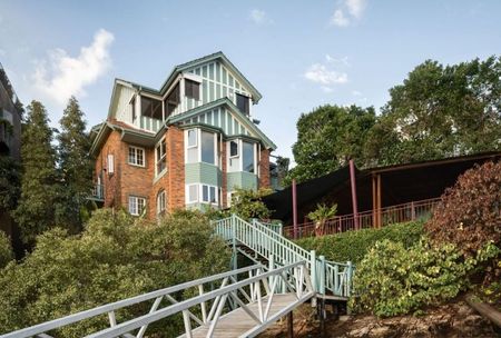 Breathtaking 1935 Tudor-style Residence - Photo 5