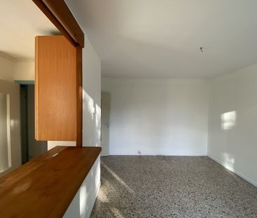 Location Appartement 2 pièces 38m² ST MARTIN D HERES 38400 - Photo 5