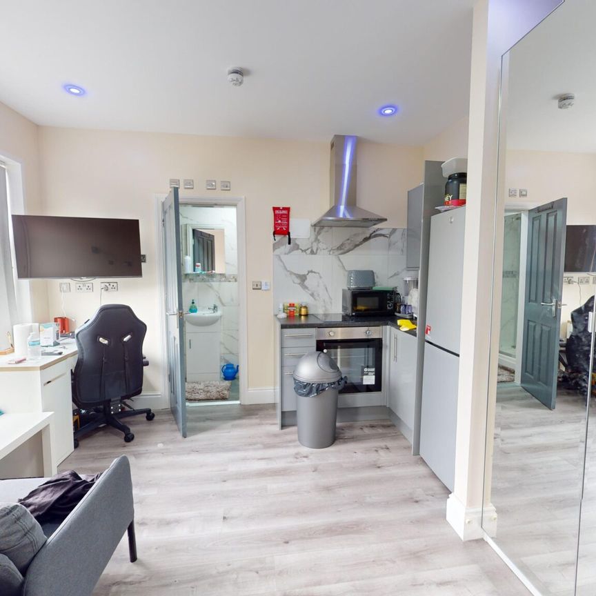 Studio 7, 38 Constance Road Birmingham - Photo 1