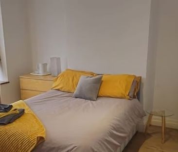 Room in a Shared House, Priory Crescent, HA0 - Photo 4