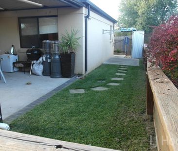 67 Thomas Royal Gardens, Queanbeyan NSW 2620 - House For Rent | Domain - Photo 5