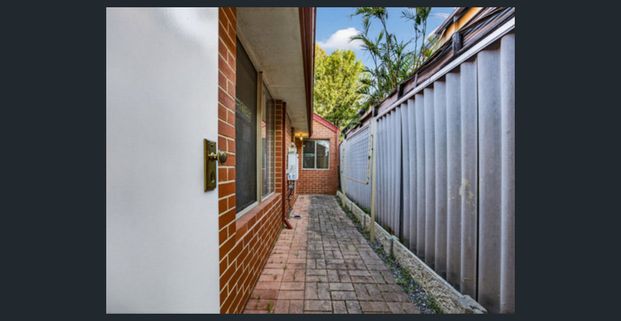 Quaint home in ideal location. - Photo 1