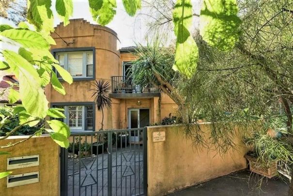 Tranquil retreat with direct access to Clovelly Beach - Photo 1