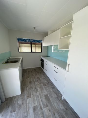 Renovated and ready to go! - Photo 4