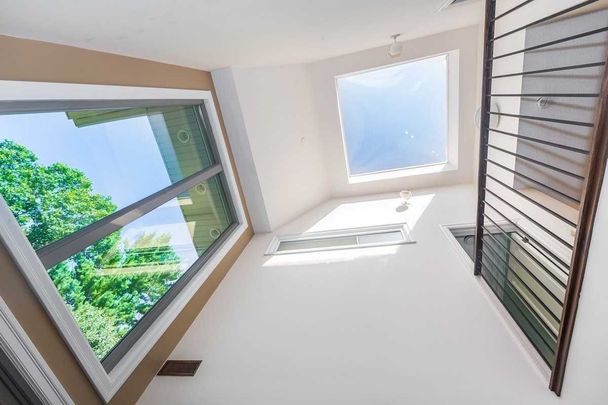 For Lease - 96 St Leonard's Avenue, Toronto, Ontario - Photo 1