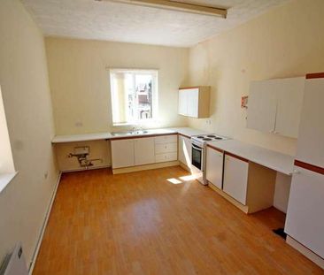 Wellington Road, BL9 - Photo 2