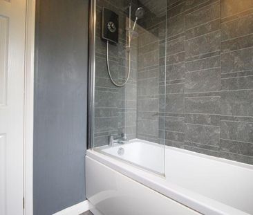 2 bedroom semi-detached house to rent - Photo 5