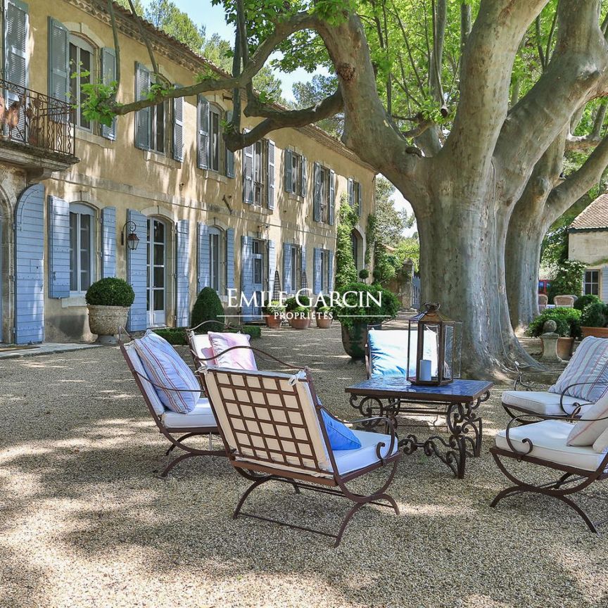 Belle propriété à louer, Paradou, en campagne - Photo 1