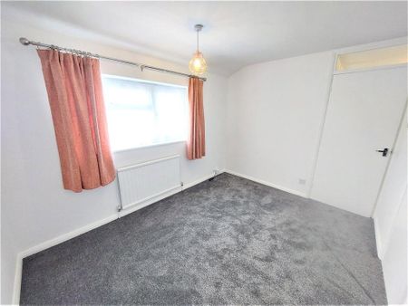 3 bedroom terraced house to rent - Photo 3