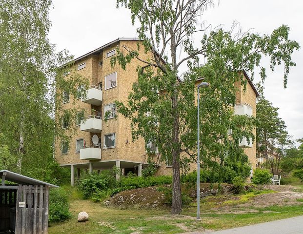 Trallbanevägen 1, Hästhagen - Photo 1