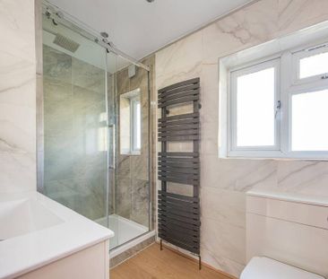 4 bedroom terraced house to rent - Photo 5