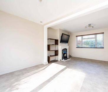 3 bedroom semi-detached house to rent - Photo 2